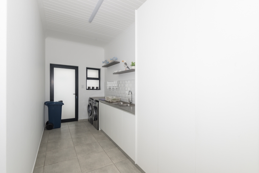 3 Bedroom Property for Sale in Laaiplek Western Cape